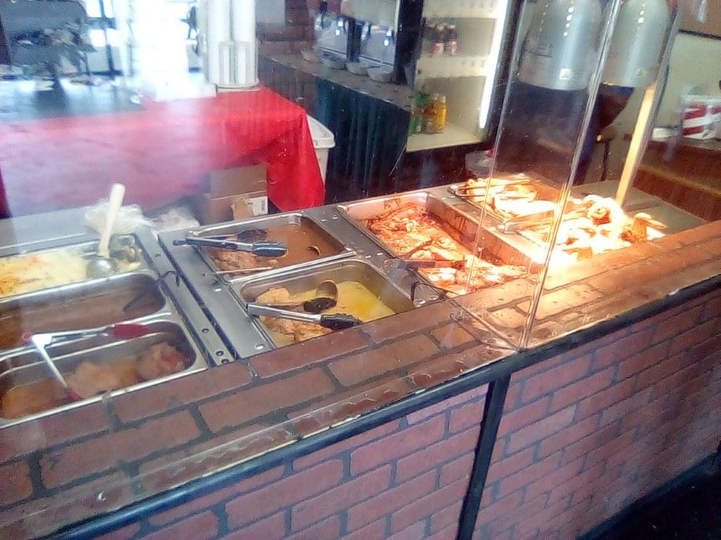 The Hut Restaurant photo 4