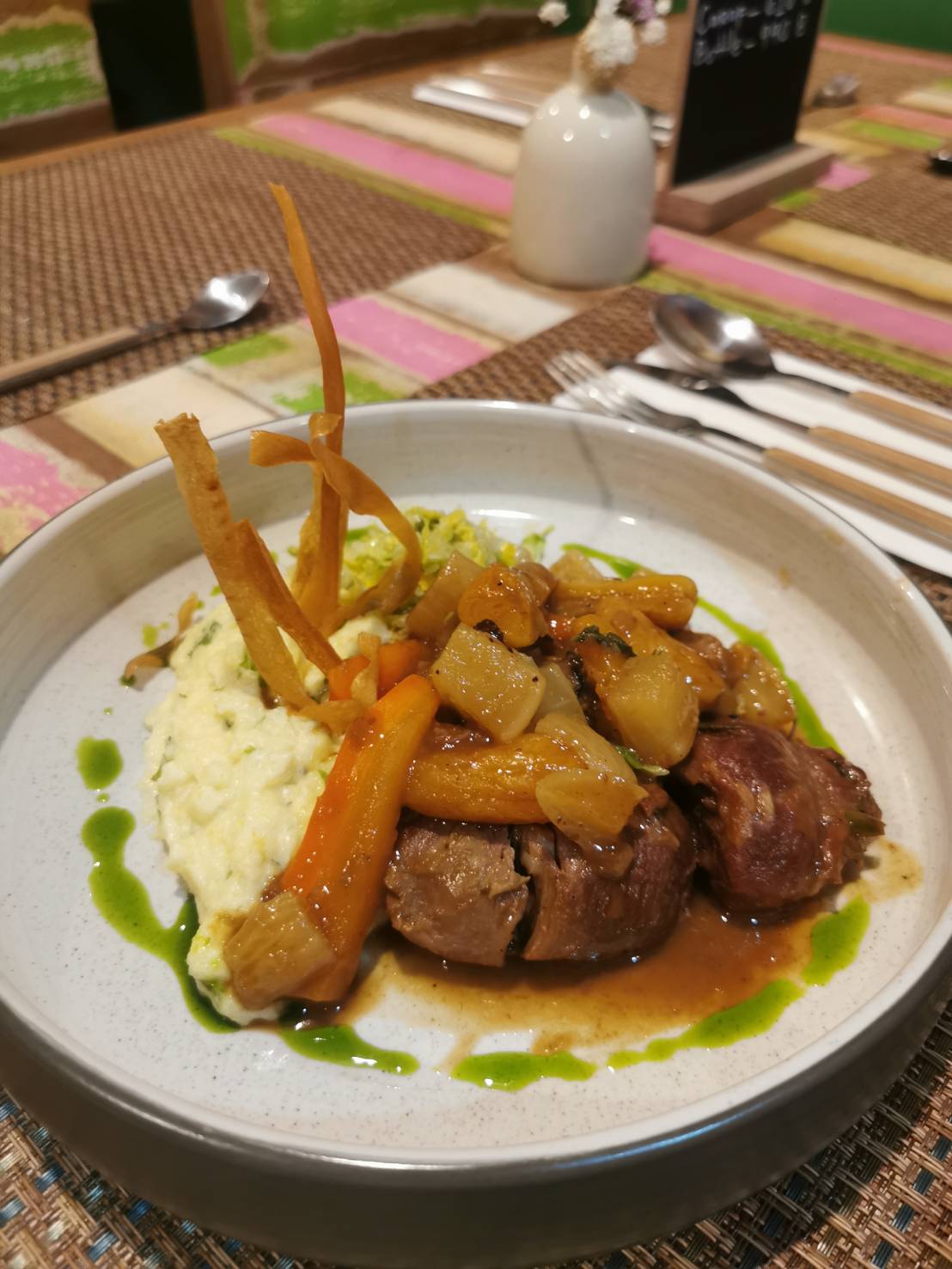 Jardin Restaurant - Photo 3