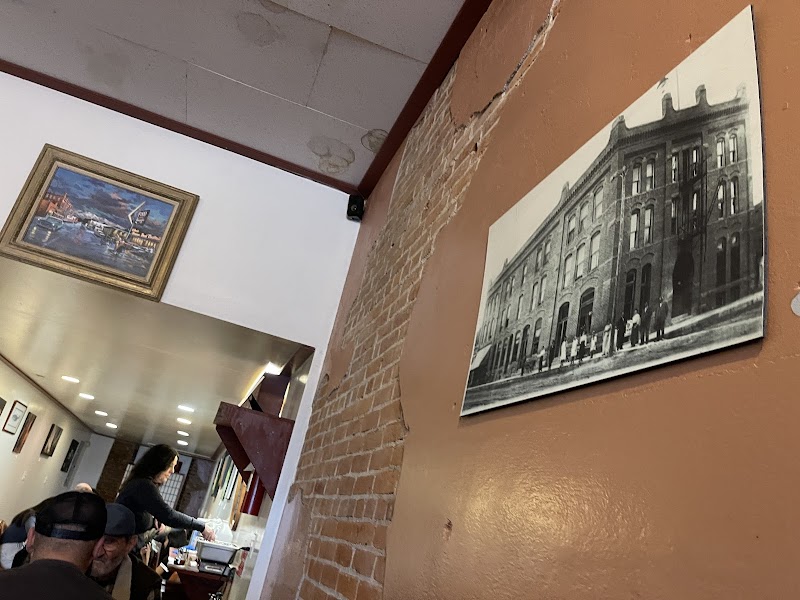 Manhattan Cafe photo 1