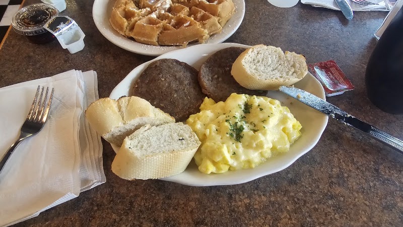 Goose Feathers Cafe & Bakery photo 3