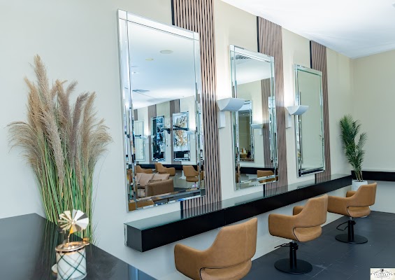 Rami’s hair & makeup studio photo 2