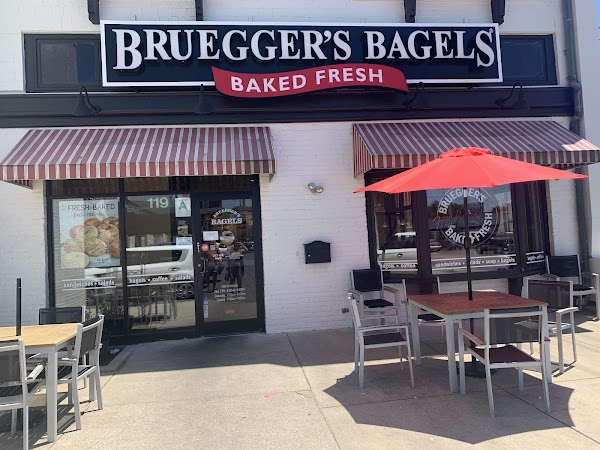 BRUEGGERS BAKERY CAFE exterior