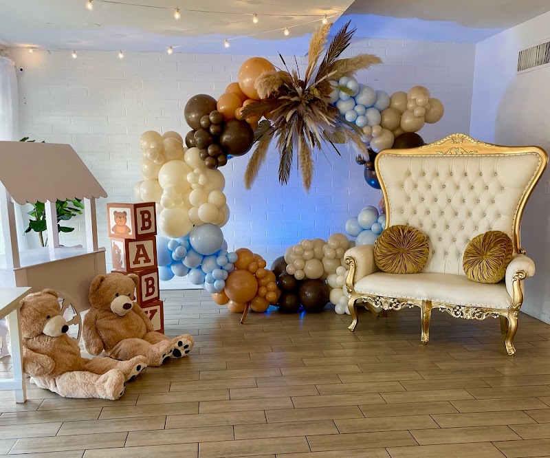 Mini Social — interior