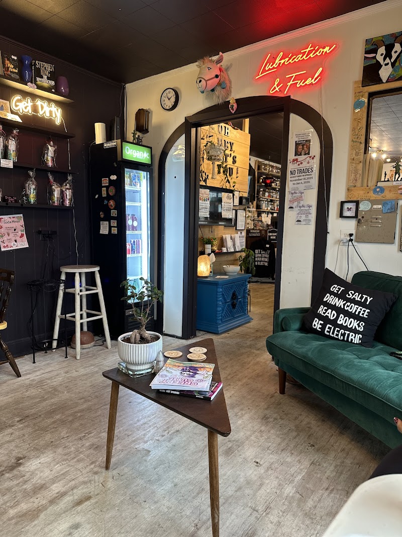 The Electric Strawberry photo 4