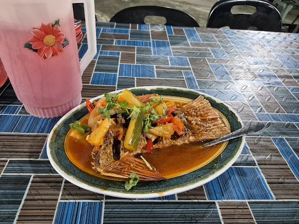 Pattani Seafood Sdn Bhd - Photo 1