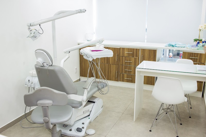 Espaço Sorriso | Implantes | Harmonização Facial | Dentista Recreio - foto 2
