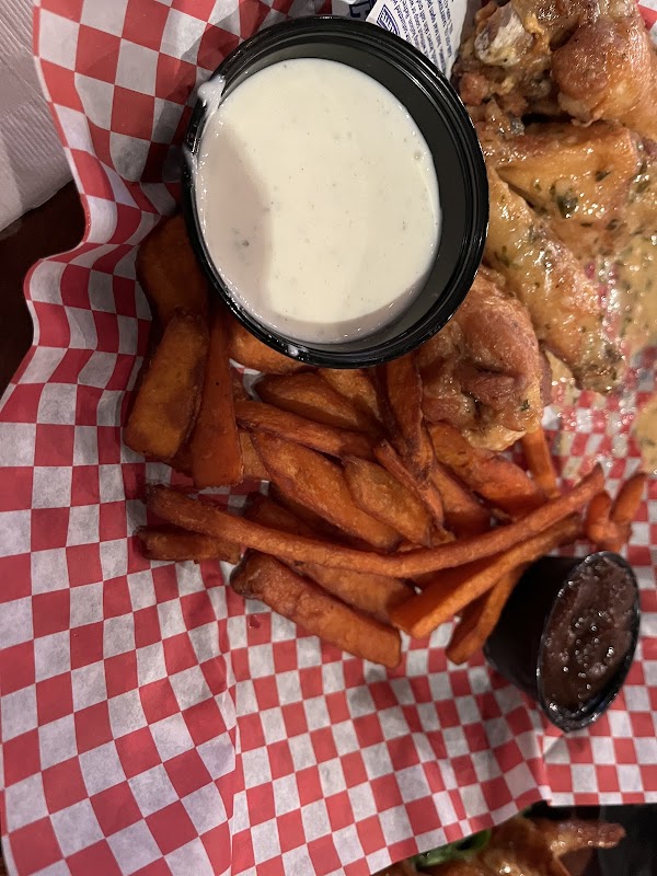 Top Dawg Tavern - Summerville photo 5