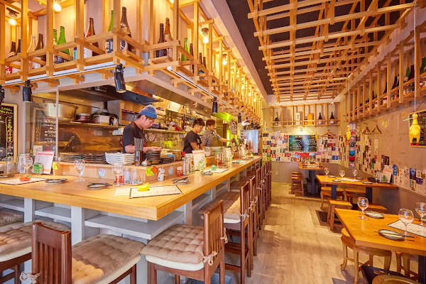 沖縄酒場ハイサイ那覇本店