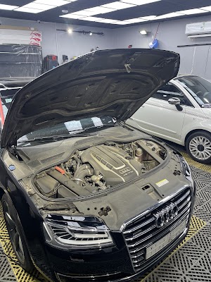 اللمعه السرية لخدمات تلميع السيارات