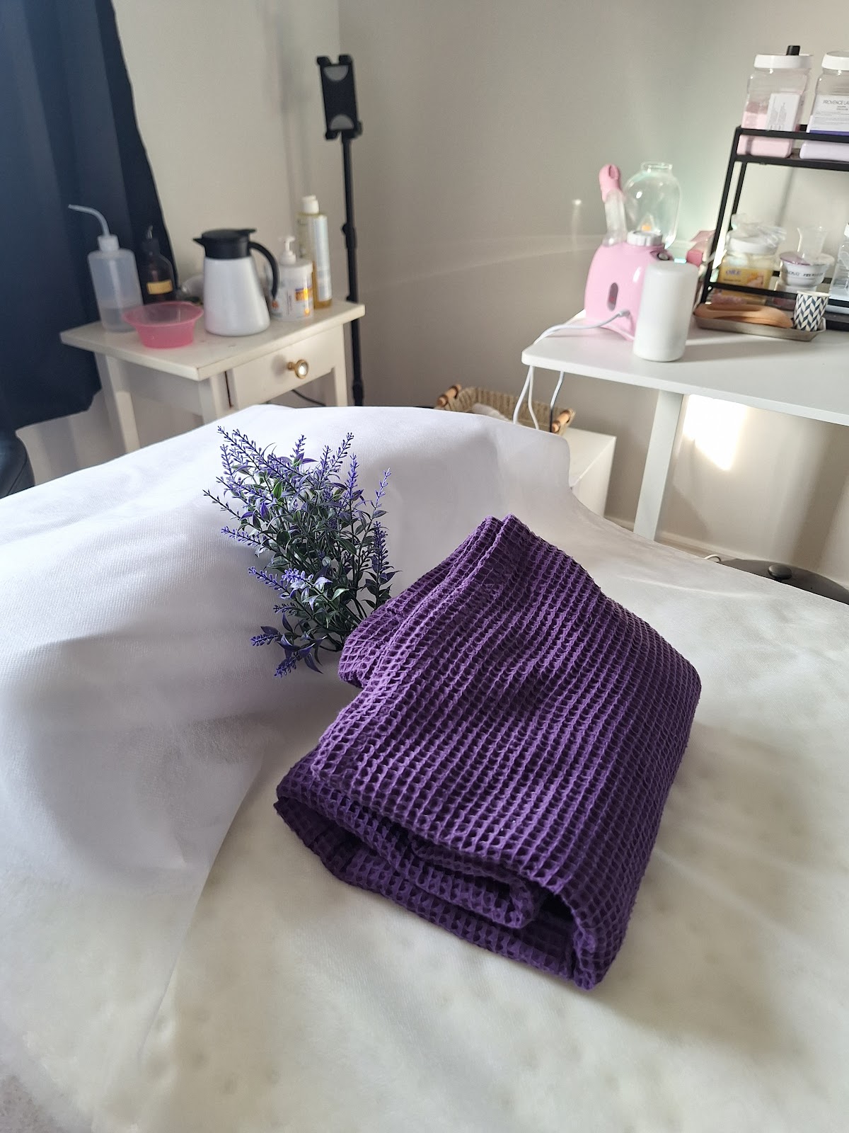 Glow Getter SPA in 25 Wildberry Crescent, Woodbridge, ON L4H 2C1, Canada