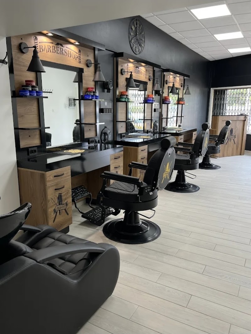 FRESH CUT — photo 1