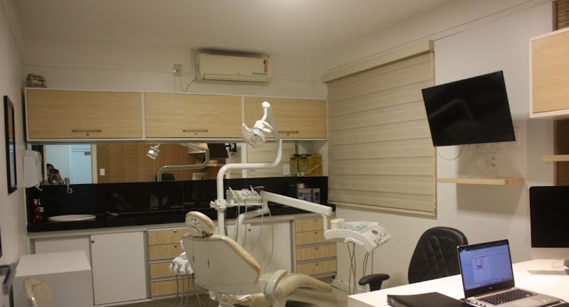 CROM - Centro de Reabilitação Oral e Maxilofacial - foto 2
