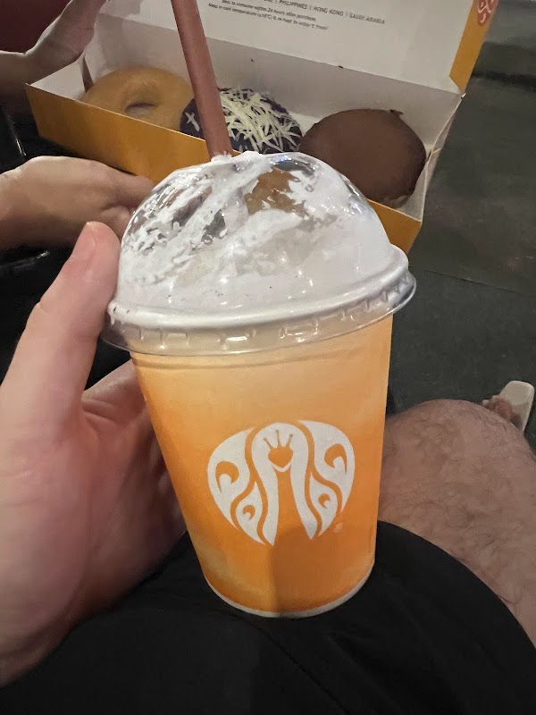 J.Co Donuts and Coffee, Park Triangle