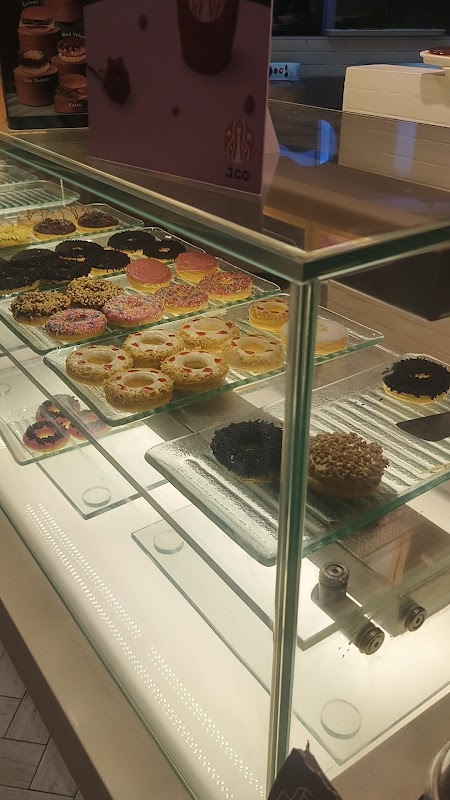 J.Co Donuts and Coffee, Park Triangle