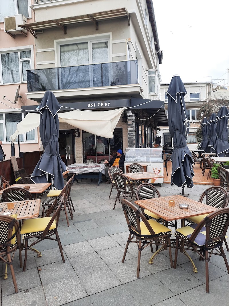 Papatya Kafe - Adalar Fast Food