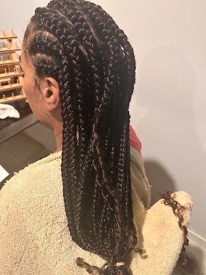 Nelviva Braids photo 3