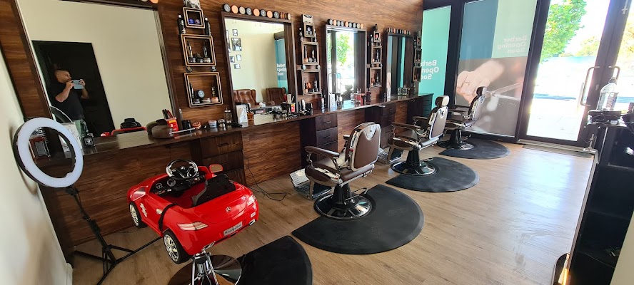 Brabham Barber Lounge photo 2