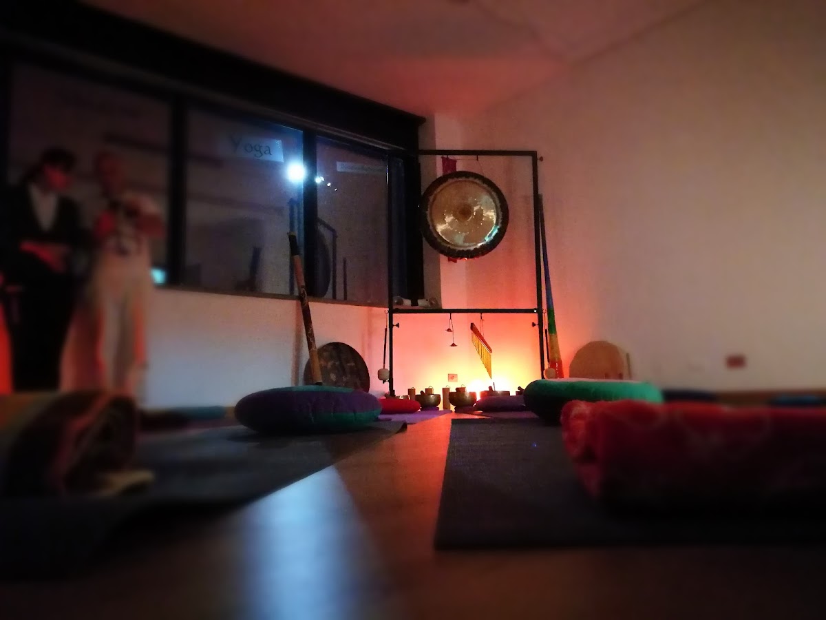 HAMSA Yoga e Shiatsu — 4