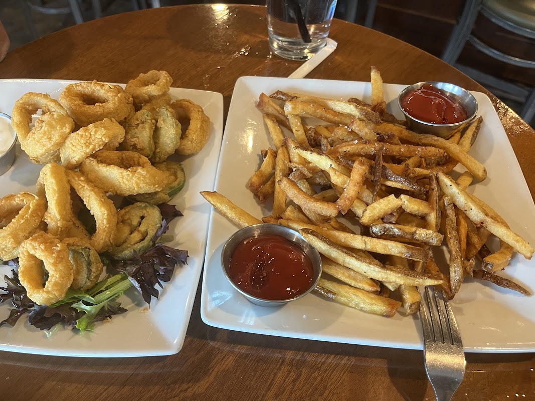 Maybank Public House photo 4