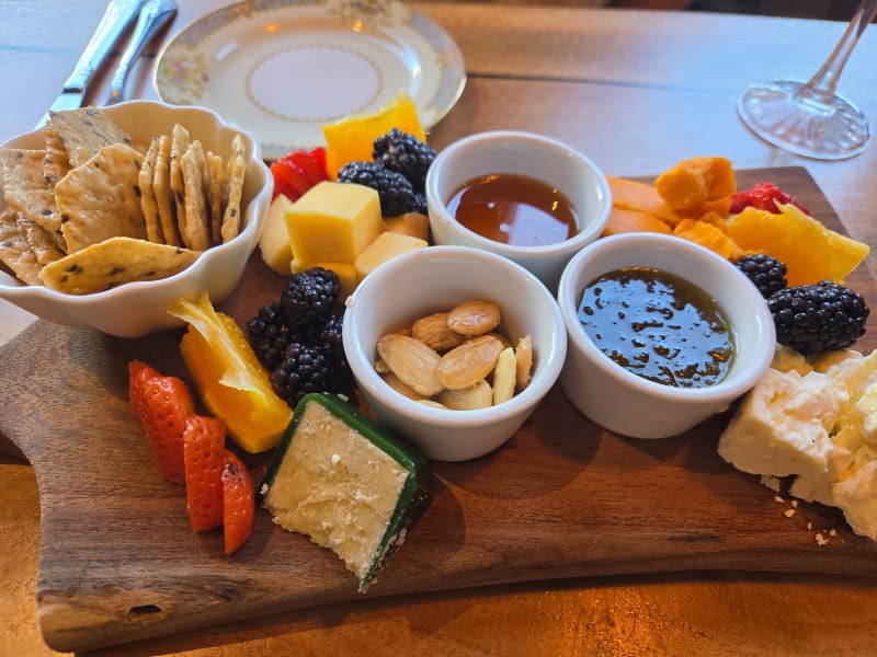 Bear & Dragon Cafe & Restaurant photo 4