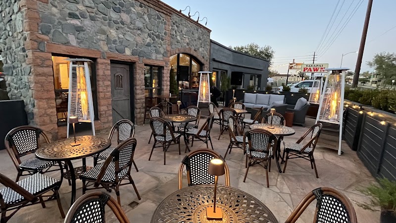 Bear & Dragon Cafe & Restaurant photo 1