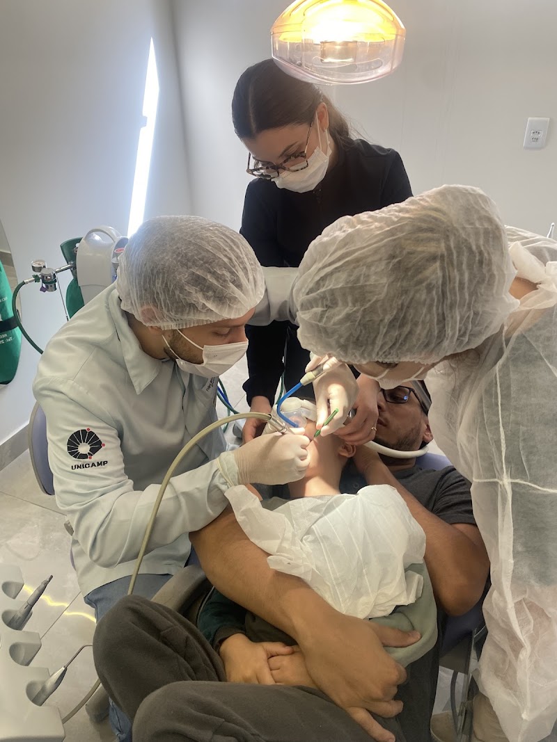 CMO - Clínica Marciano Odontologia | Dentista para Adultos e Crianças - foto 5