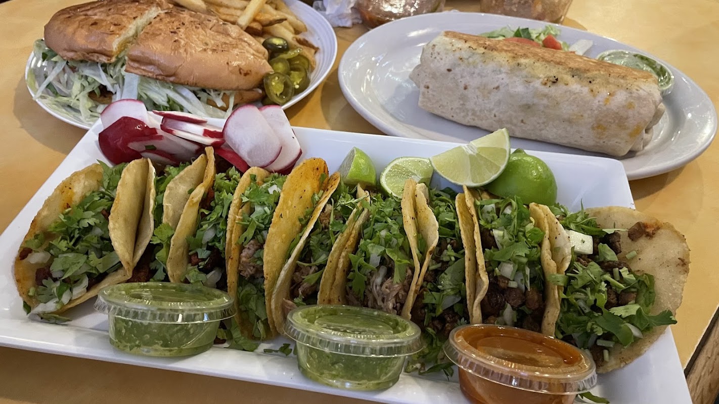 Carmen y Juan photo 3