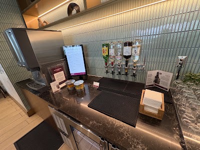Plaza Premium Lounge (International Departures) — Google photo 4
