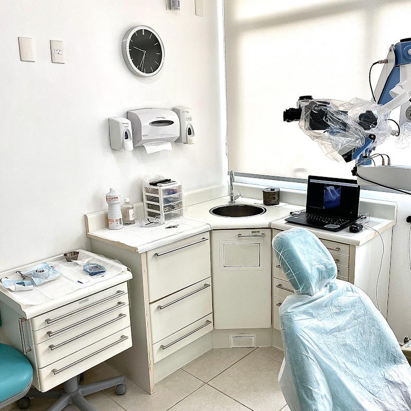 Dr. Felipe Davini Endodontia e Microscopia Operatória - foto 1