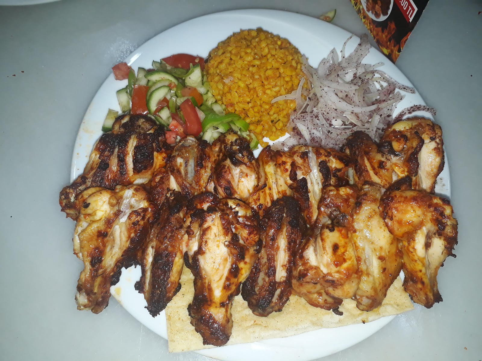 KÖŞK IZGARA VE DÖNER SALONU mekanı