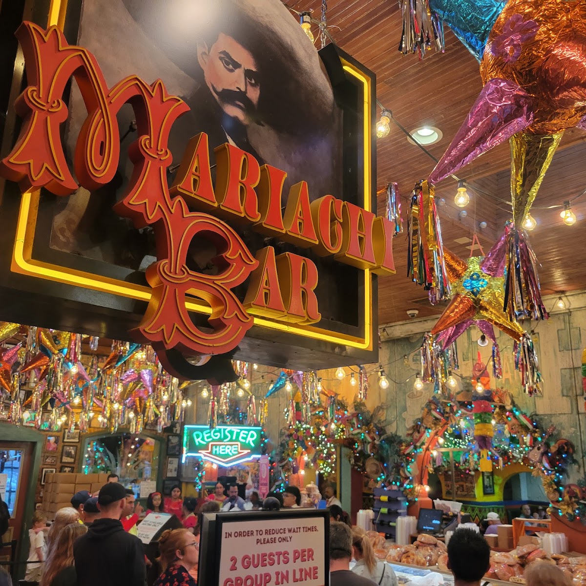 Mi Tierra Cafe y Panaderia photo 3