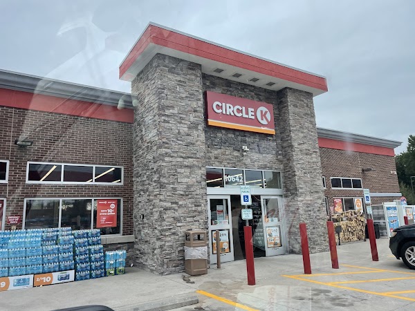 Photo by Hunter Rector