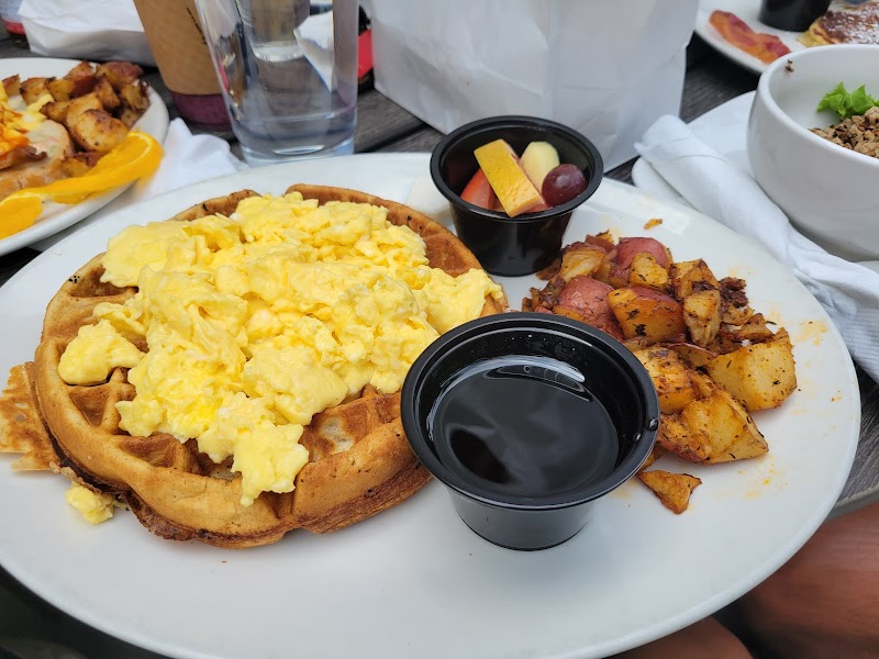 Hester's Cafe Lamar Park photo 4