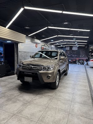 عناية الخبراء لتلميع السيارات - Experts Care