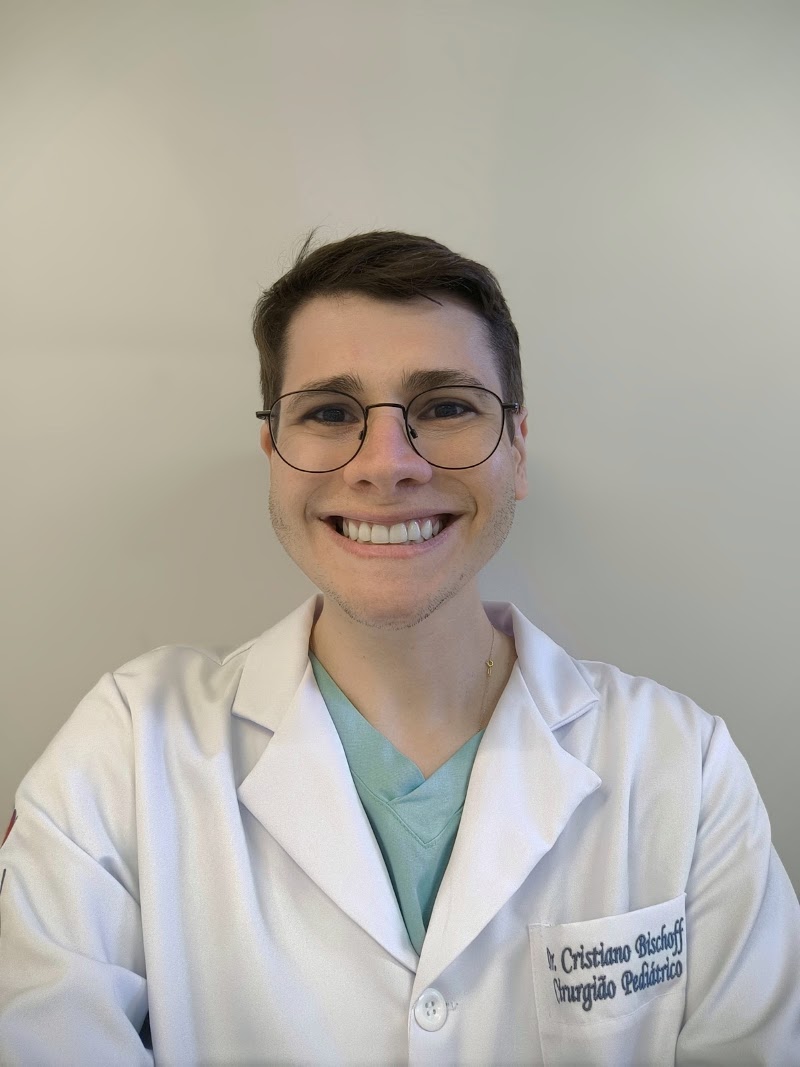 Dr Cristiano Bischoff - Cirurgião Pediátrico