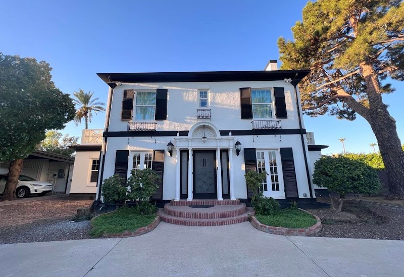 Royal Palm Manor photo 3