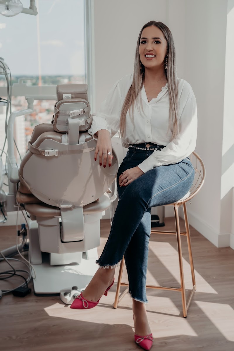 Dra. Maiara Lourenço - foto 2