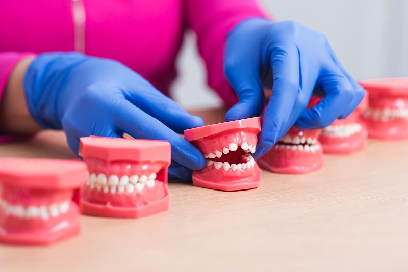 Clínica Dra Priscila Máximo - Odontopediatria Campo Grande RJ / Invisalign