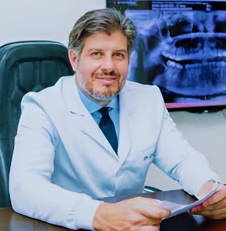 Dentista Dr. Cesar Ferraz / Lentes de Resina e Porcelana / Brasilia-DF