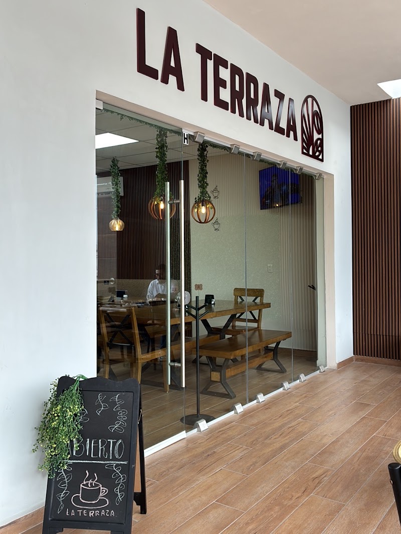 La Terraza photo 4