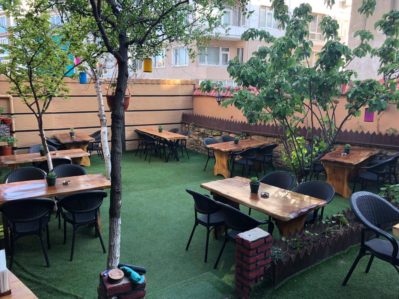Line Gardenn mekanı