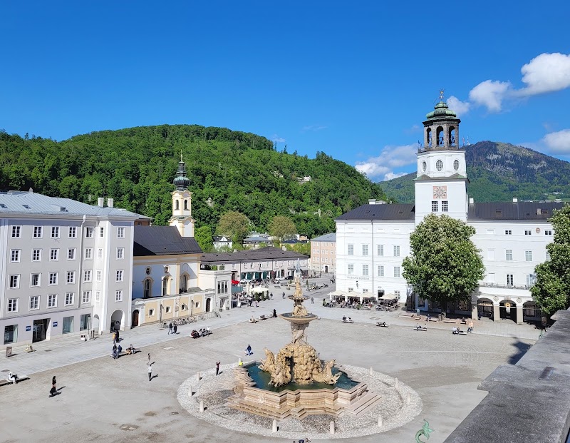 Площадь Резиденцплац: что важно знать перед визитом