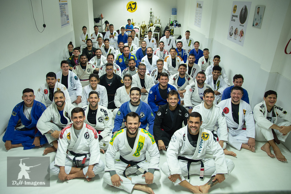 AJ ESCOLA DE JIU-JITSU - Foto 1