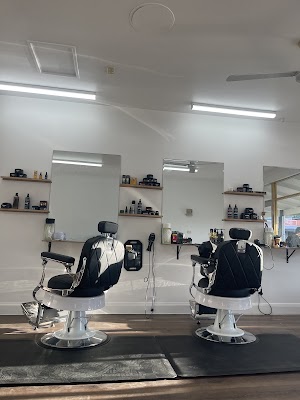 Golden Scissors photo 3