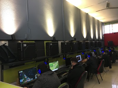 CQ NET internet Cafe - Kafe