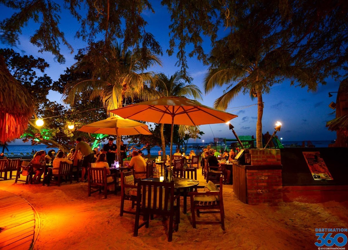 MooMba Beach Bar & Restaurant in aruba
