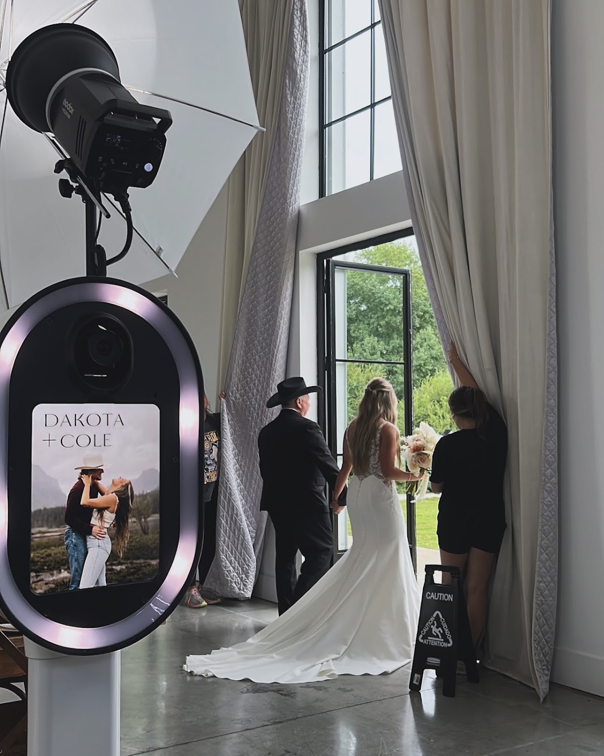 EM Photo Booth | Atlanta Photo Booth Rental: Google Places image 2