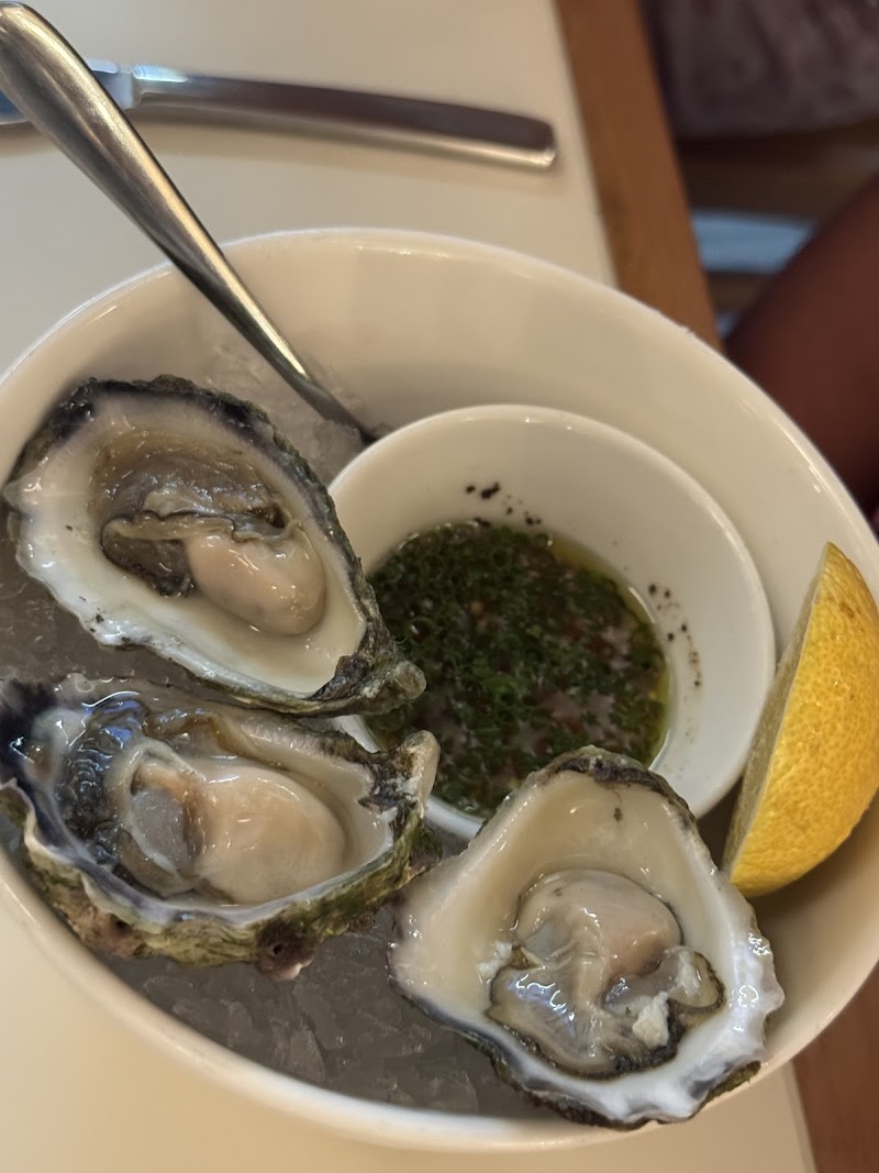 Lars Bar & Grill photo 9