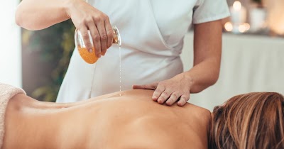 Perimenopause Massage Therapy & Ayurveda