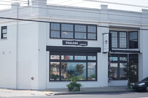 PHALCHA COFFEE exterior